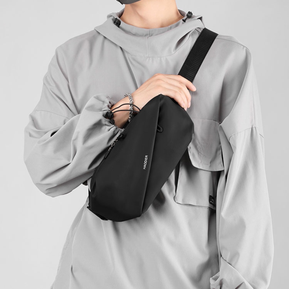 Túi đeo chéo thê thao vải dù chống nước hiện đại cá tính phong cách độc lạ thời trang màu đen trẻ trung dành cho nam BAM116